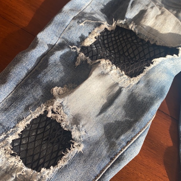 Stylish Revamped ripped jeans with net patchwork💜 - Picture 12 of 16